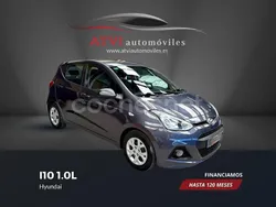 Gris / plata Usado 2015 Hyundai i10 Eco Utilitario | 5990 € (Precio justo)