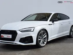 Blanco Usado 2023 Audi A5 Sportback Ambiente Berlina | 40.608 € (Precio justo)