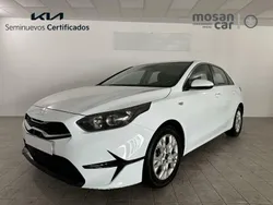 Blanco Usado 2024 Kia Ceed Berlina | 17.900 € (Precio justo)