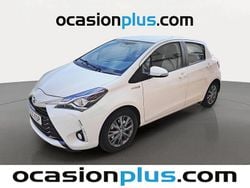 Blanco Usado 2018 Toyota Yaris Hybrid Active Utilitario | 15.446 € (Precio justo)