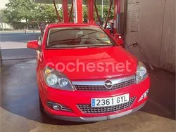 Rojo Usado 2010 Opel Astra GTC Sport Berlina | 4500 € (Precio justo)