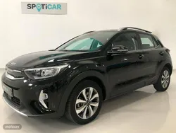 Negro Usado 2022 Kia Stonic SUV | 17.500 € (Precio justo)