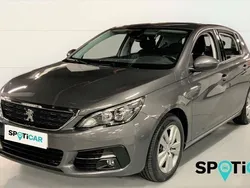 Gris Usado 2021 Peugeot 308 Active Berlina | 18.990 € (Un poco caro)