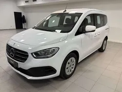 Usado 2025 Mercedes 180 Berlina | 23.900 € (Precio justo)