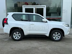 Blanco Usado 2019 Toyota Land Cruiser SUV | 26.999 € (Super precio)