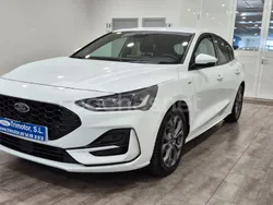 Blanco Usado 2023 Ford Focus ST-Line Berlina | 19.800 € (Precio justo)
