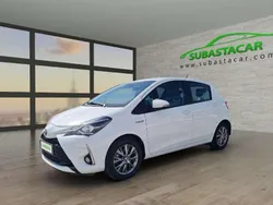 Blanco Usado 2020 Toyota Yaris Hybrid Active Utilitario | 10.083 € (Super precio)