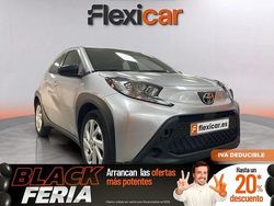 Gris / plata Usado 2024 Toyota Aygo Play Utilitario | 15.490 € (Un poco caro)