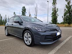 Gris / plata Nuevo 2025 VW Golf VIII Match Berlina | 34.900 € (Precio justo)
