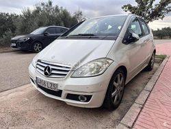 Blanco Usado 2010 Mercedes A180 Avantgarde Monovolumen | 3000 €