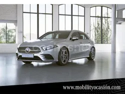 Digital white metallic paint Usado 2021 Mercedes A180 AMG line Berlina | 25.900 € (Buen precio)