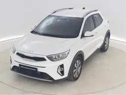 Blanco Usado 2024 Kia Stonic SUV | 20.113 € (Precio justo)