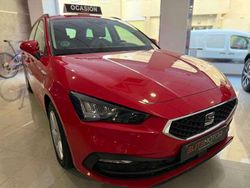 Rojo Usado 2023 Seat Leon ST Style Familiar | 17.750 € (Precio justo)