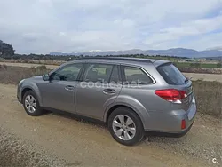 Gris / plata Usado 2010 Subaru Outback SUV | 10.399 € (Precio justo)