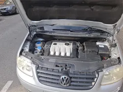 Gris / plata Usado 2004 VW Touran Advance Monovolumen | 3900 € (Precio justo)