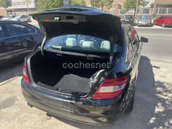 Negro Usado 2010 Mercedes C200 Berlina | 8000 € (Precio justo)