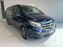 Azul Usado 2017 Mercedes V250 Avantgarde Monovolumen | 58.900 €