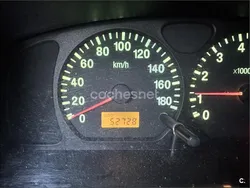 Gris / plata Usado 2004 Suzuki Jimny SUV | 8900 € (Buen precio)
