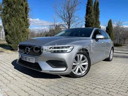 Gris Usado 2019 Volvo V60 Momentum Familiar | 17.990 € (Caro)