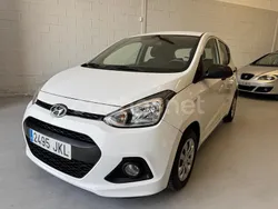 Blanco Usado 2015 Hyundai i10 Utilitario | 7990 € (Precio justo)