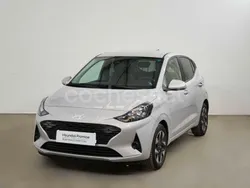 Gris / plata Nuevo 2025 Hyundai i10 Utilitario | 16.590 € (Precio justo)