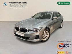 Gris / plata Usado 2024 BMW 320e Berlina | 41.900 €
