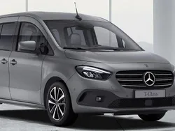Gris Nuevo 2025 Mercedes 180 Berlina | 42.550 €