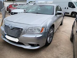 Gris / plata Usado 2011 Lancia Thema Platinum Berlina | 8990 €