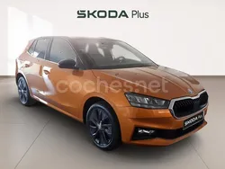 Naranja Usado 2024 Skoda Fabia Berlina | 21.400 € (Un poco caro)