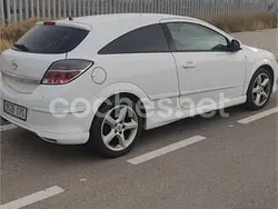 Blanco Usado 2010 Opel Astra GTC Sport Berlina | 4000 € (Precio justo)