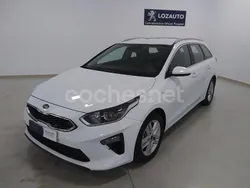 Blanco Usado 2021 Kia Ceed Familiar | 16.800 € (Precio justo)