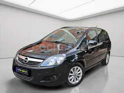 Negro Usado 2014 Opel Zafira Family Monovolumen | 10.990 € (Un poco caro)