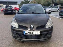 Marrón Usado 2007 Renault Clio II Authentique Utilitario | 3000 € (Buen precio)