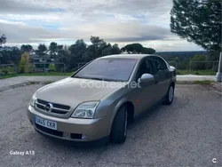 Gris / plata Usado 2003 Opel Vectra Elegance Berlina | 2950 € (Buen precio)