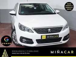 Blanco Usado 2021 Peugeot 308 Allure Utilitario | 14.450 € (Precio justo)