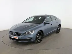 Azul Usado 2017 Volvo S60 Momentum Berlina | 17.999 €