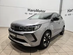 Gris / plata Usado 2022 Opel Grandland X Ultimate SUV | 19.990 € (Precio justo)