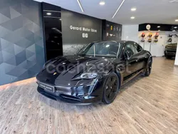 Eléctrico Usado 2021 Porsche Taycan Berlina | 59.990 €