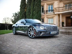 Gris / plata Usado 2018 Bentley Continental GT Coupe | 177.500 € (Caro)
