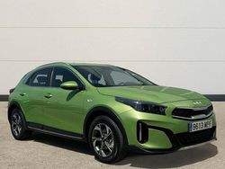 Verde Usado 2024 Kia XCeed SUV | 19.500 € (Precio justo)