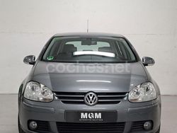 Gris / plata Usado 2006 VW Golf V Highline Berlina | 7990 € (Un poco caro)