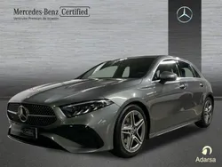 Gris montaña Usado 2024 Mercedes A200 AMG line Berlina | 35.900 € (Precio justo)