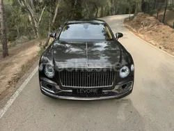 Gris / plata Usado 2023 Bentley Flying Spur Berlina | 239.000 €