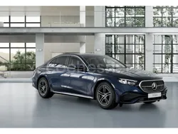 Azul Nuevo 2025 Mercedes E200 Berlina | 64.893 €