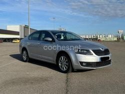 Gris / plata Usado 2015 Skoda Octavia Ambition Berlina | 11.600 € (Precio justo)