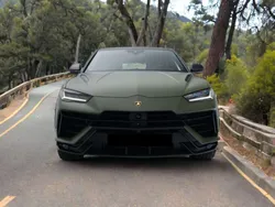 Verde Usado 2023 Lamborghini Urus SUV | 349.900 € (Caro)