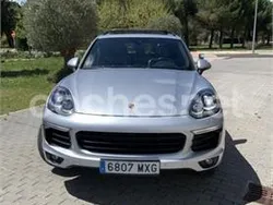 Gris / plata Usado 2018 Porsche Cayenne S E-Hybrid Platinum Edition SUV | 34.500 €