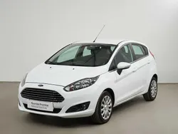 Blanco Usado 2015 Ford Fiesta Trend Utilitario | 8490 € (Un poco caro)