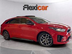 Burdeos Usado 2019 Kia ProCeed GT-Line Utilitario | 17.990 € (Precio justo)