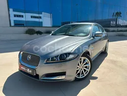 Gris / plata Usado 2014 Jaguar XF Luxury Berlina | 13.990 € (Precio justo)